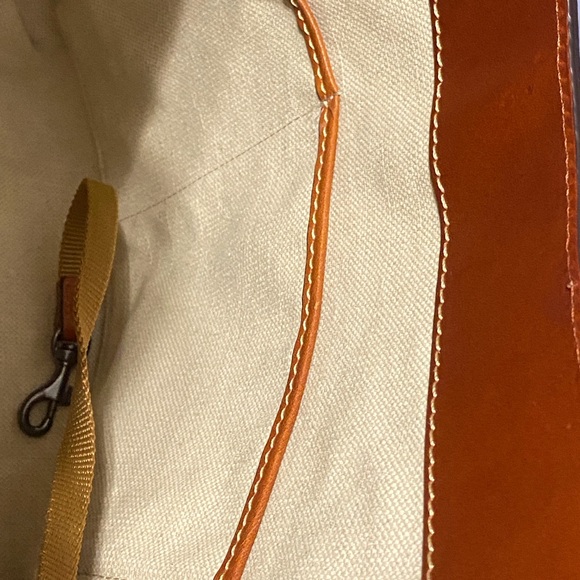 EUC Dooney & Bourke Pebble Grain Lg Black 30 Sac Hobo Shoulder Bag - Picture 9 of 12